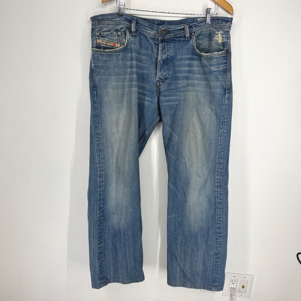 Diesel Kuratt Jeans Men 38x30 Blue Straight Leg Distressed Whiskered Medium Wash